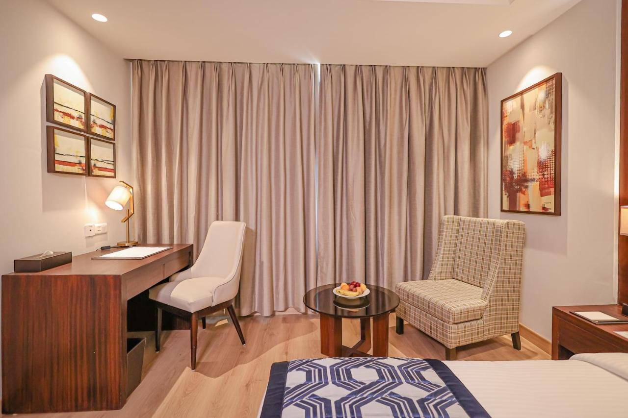 Regenta Dehradun By Royal Orchid Hotels Limited 외부 사진