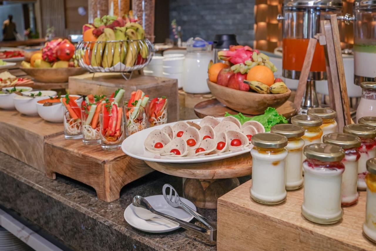 Regenta Dehradun By Royal Orchid Hotels Limited 외부 사진