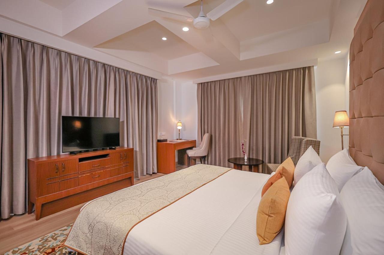 Regenta Dehradun By Royal Orchid Hotels Limited 외부 사진