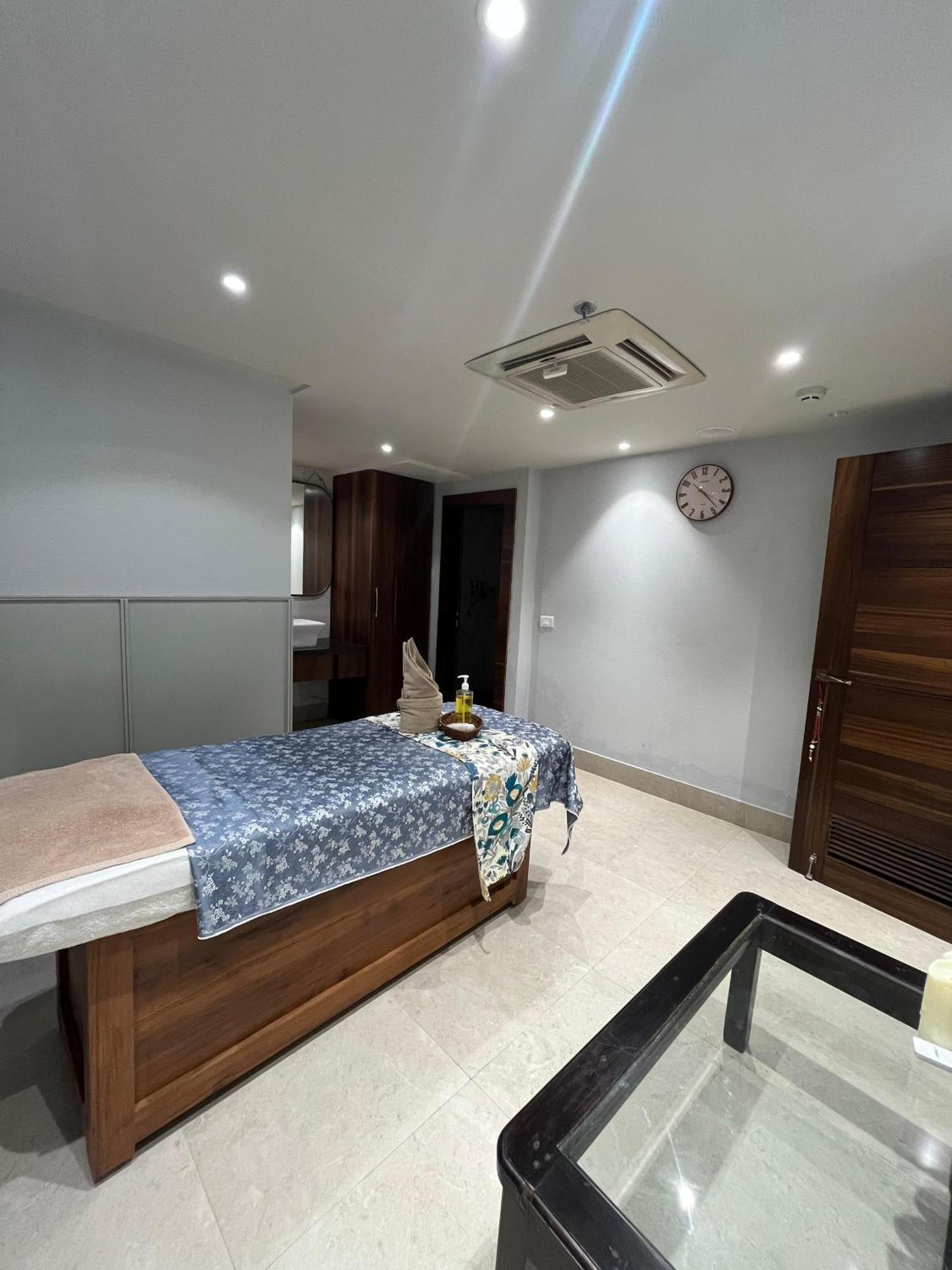 Regenta Dehradun By Royal Orchid Hotels Limited 외부 사진