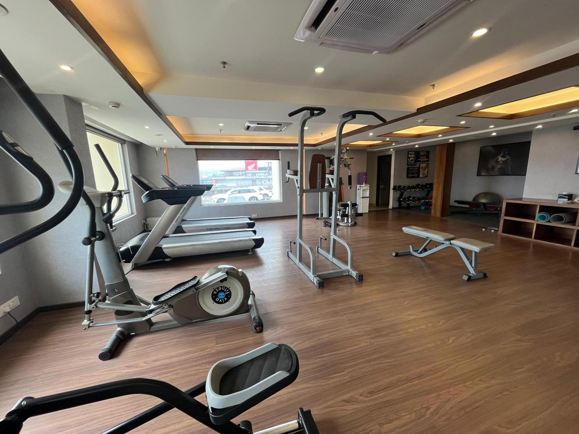 Regenta Dehradun By Royal Orchid Hotels Limited 외부 사진